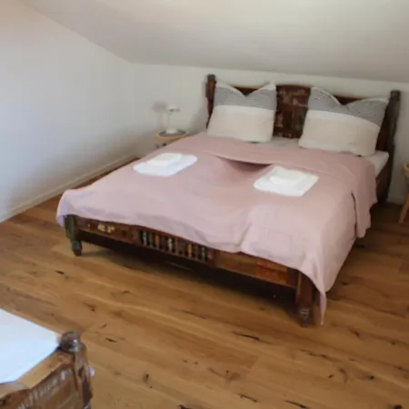 Lana Salta Alpakas - Gemuetliche Gaestezimmer Auf Dem Bauernhof Murrhardt